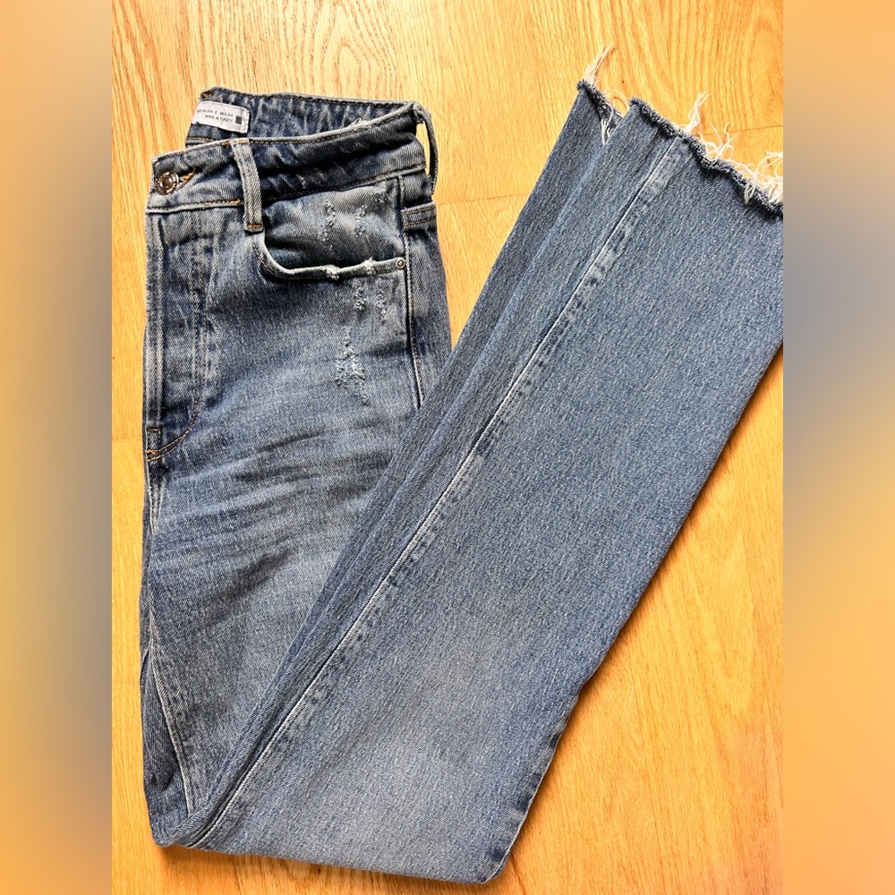 ZARA STRAIGHT LEG HIGH RISE JEANS USA 2 - Picture 2 of 5
